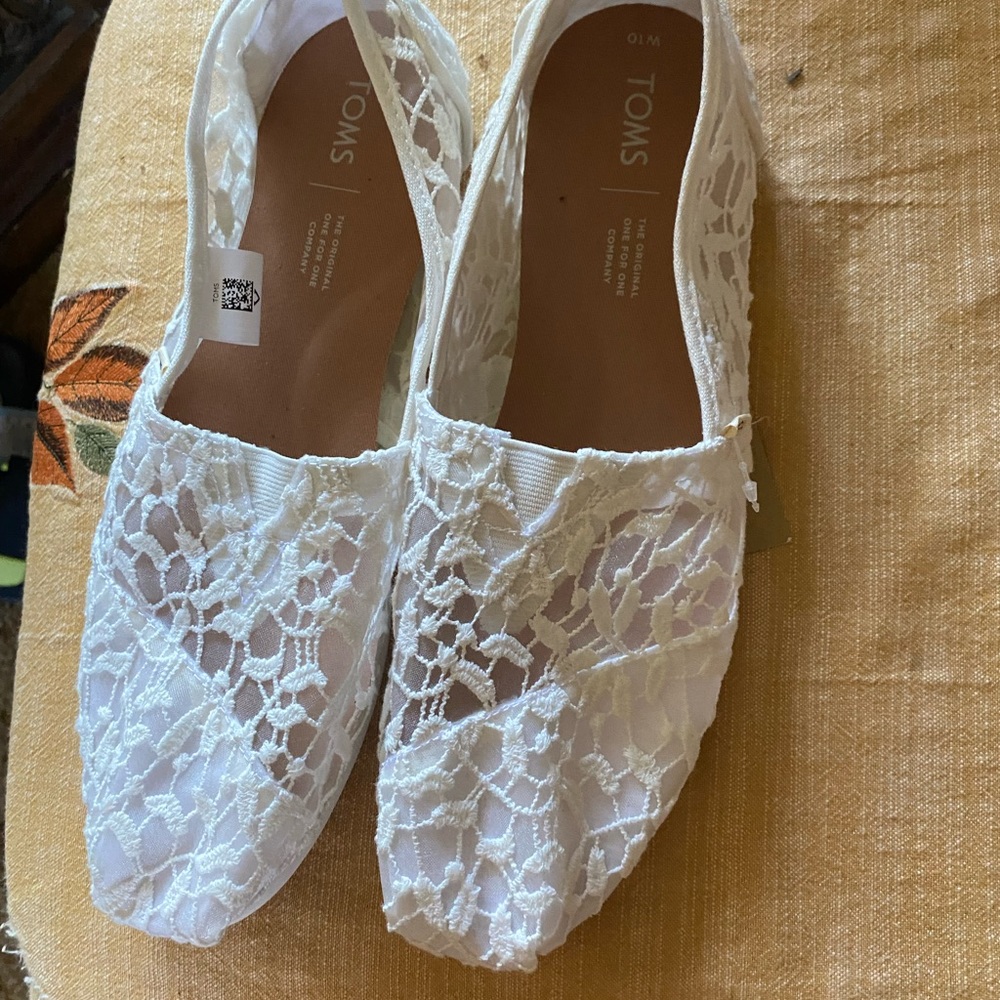 Toms Size 10